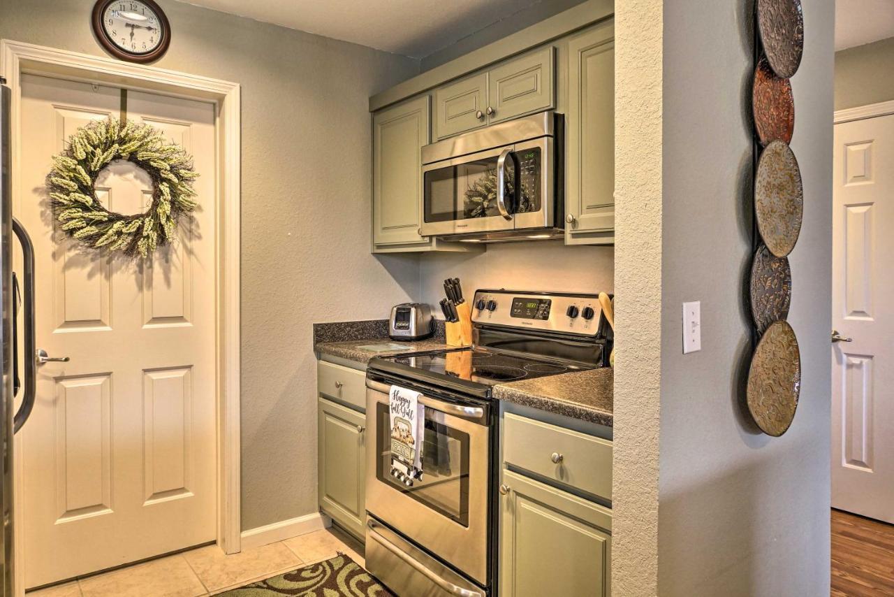 Condo Amidst Branson Action With Pool Access And Golf! Exterior photo